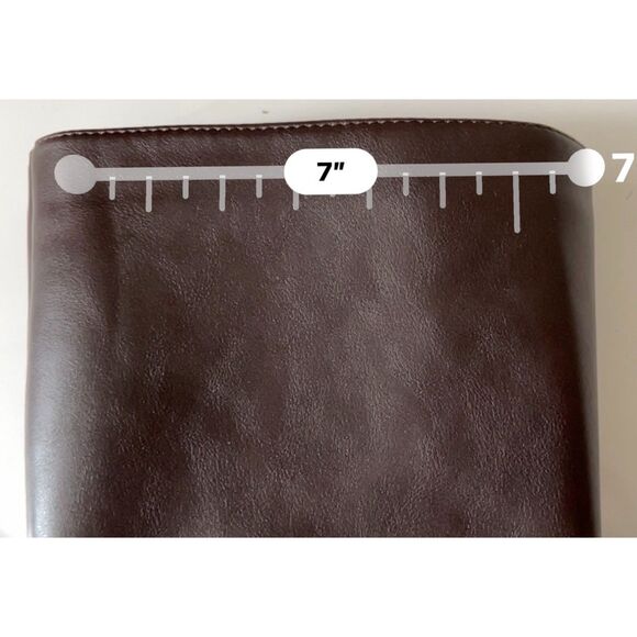 Dream Pairs faux brown smooth leather lug soled boots. Size 8.5. - Picture 10 of 11